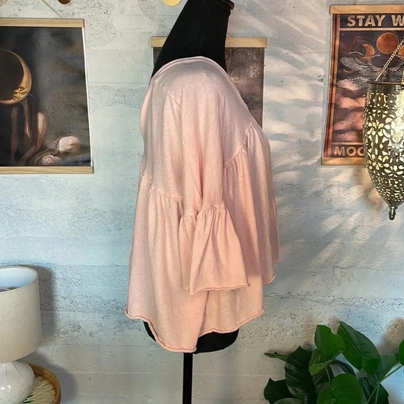 We the free pink ruffle sleeves button down oversized crop top size medium - Picture 4 of 9